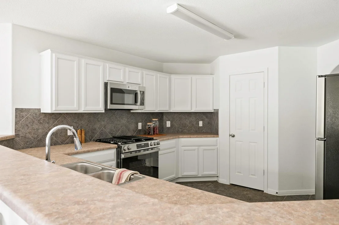 Photo of 1535 Lorson LOOP