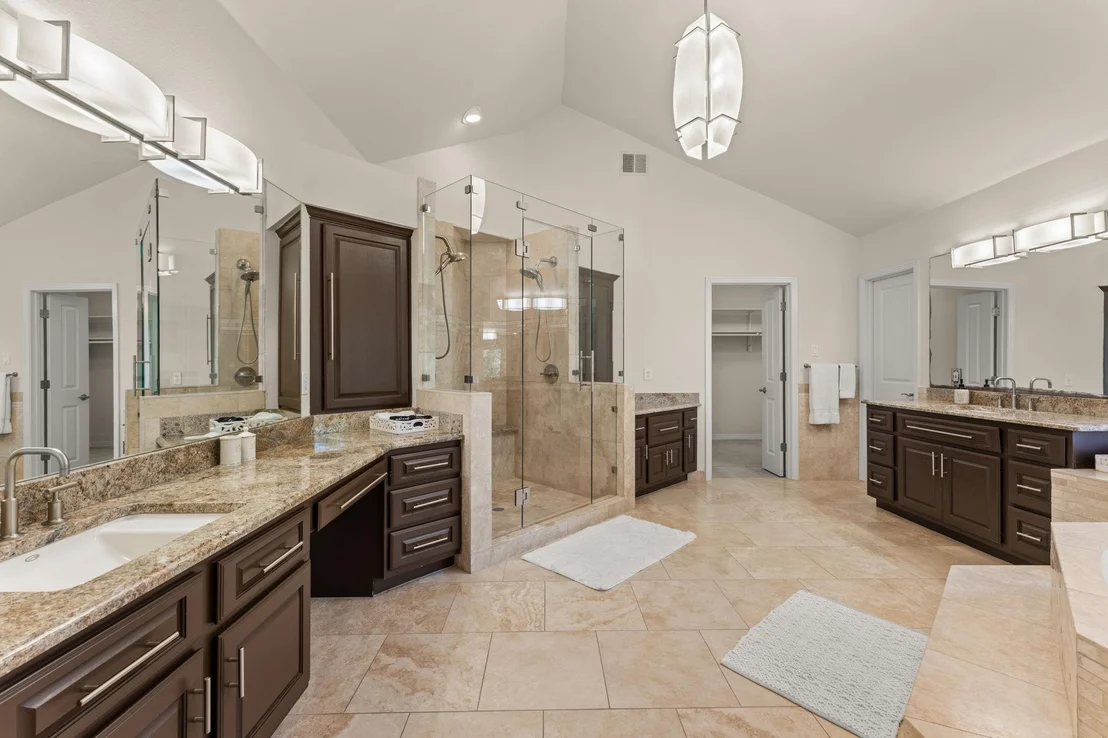 Photo of 15747 Booth CIR