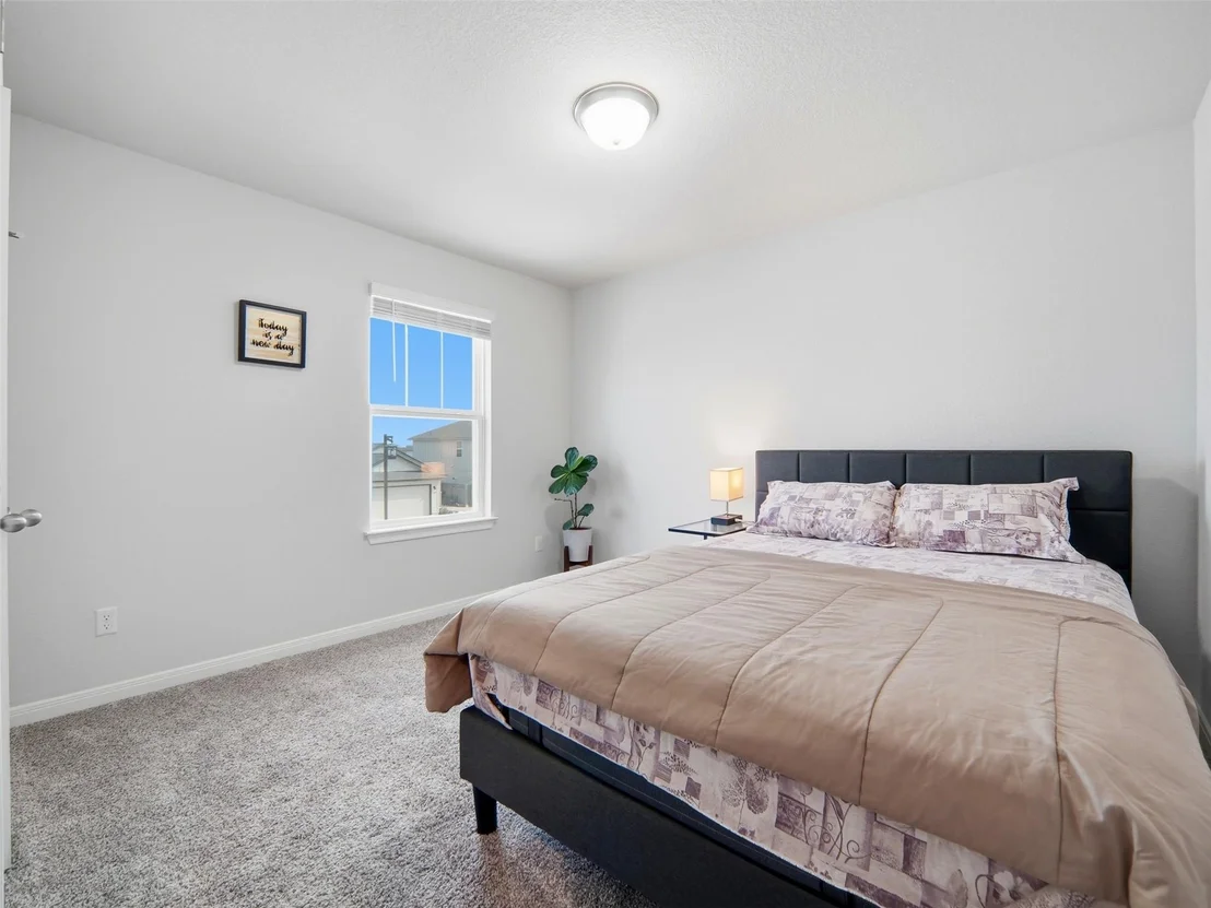Photo of 135 Mason Hill LN