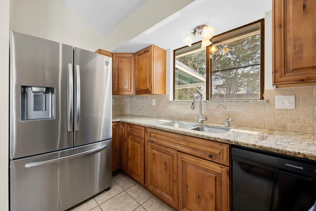 Photo of 2113 Delvin LN