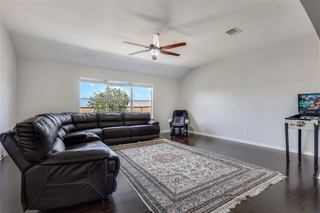 Photo of 916 Abbeyglen Castle DR