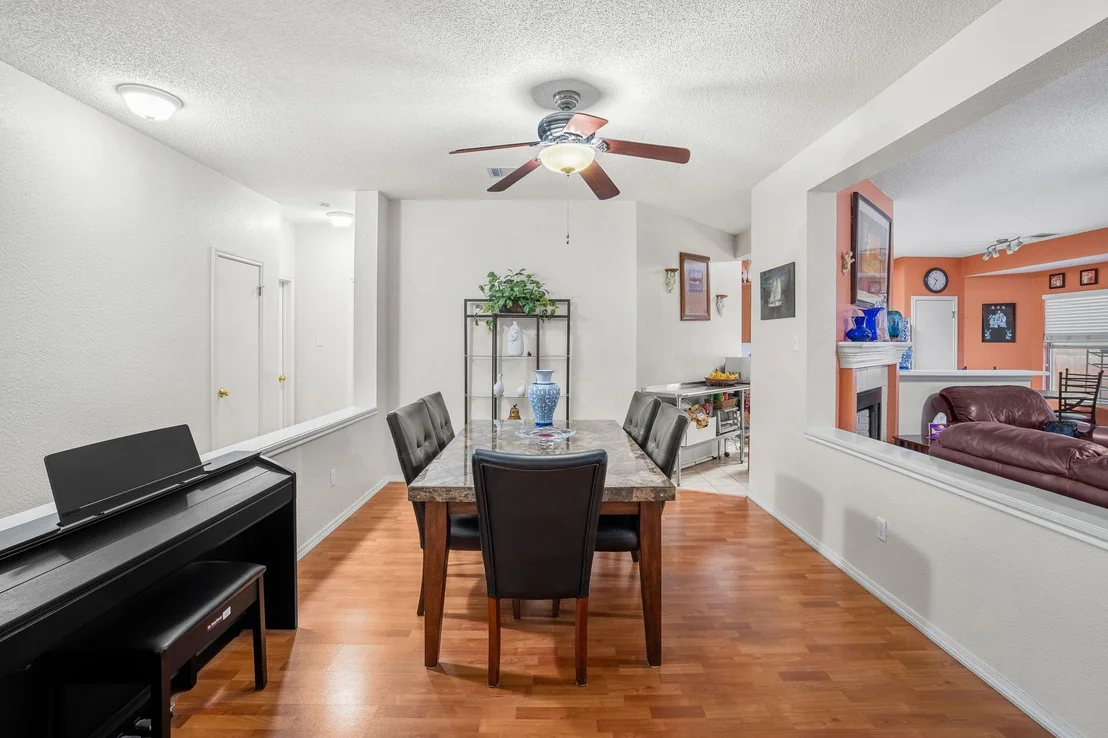 Photo of 1121 Black Locust DR