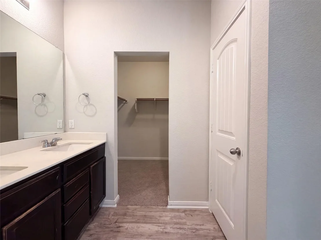Photo of 1508 Ferryman DR