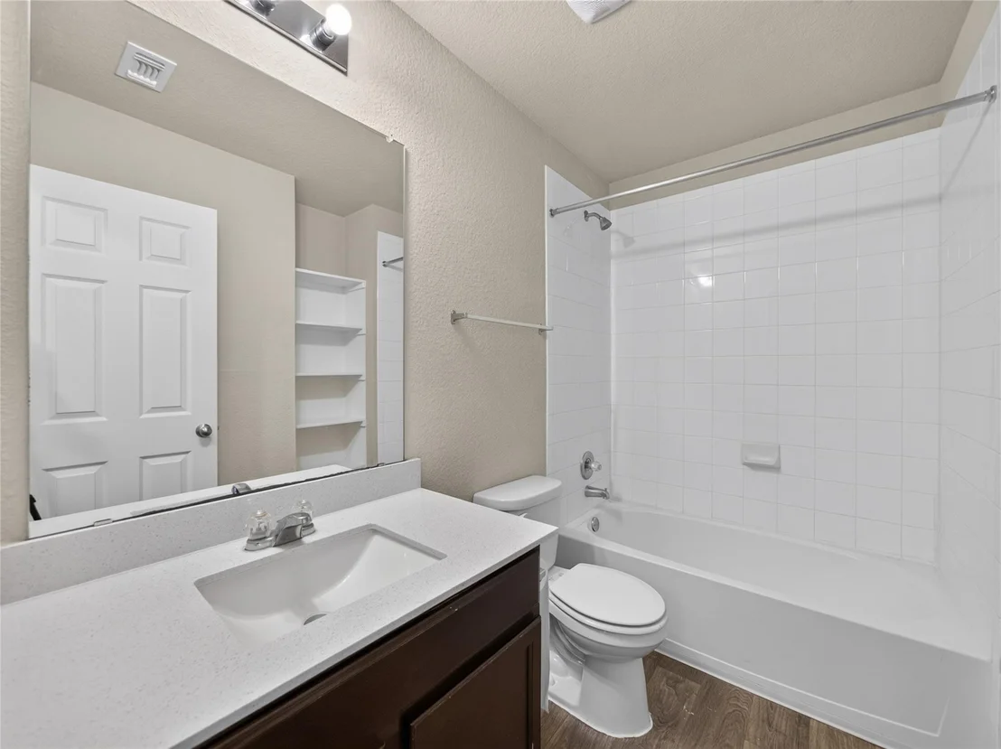 Photo of 15001 Custis LN