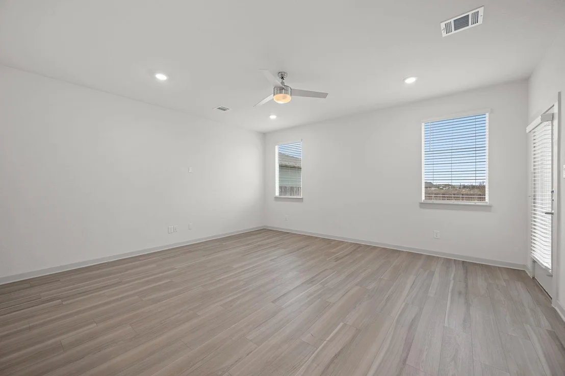 Photo of 428 Millbrook BLVD