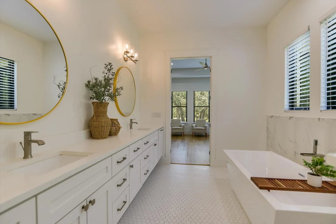 Photo of 400 Creekside DR