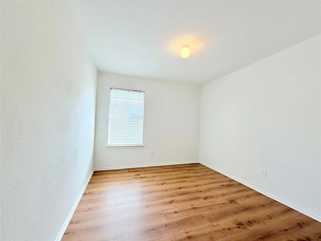 Photo of 105 Carol Ave