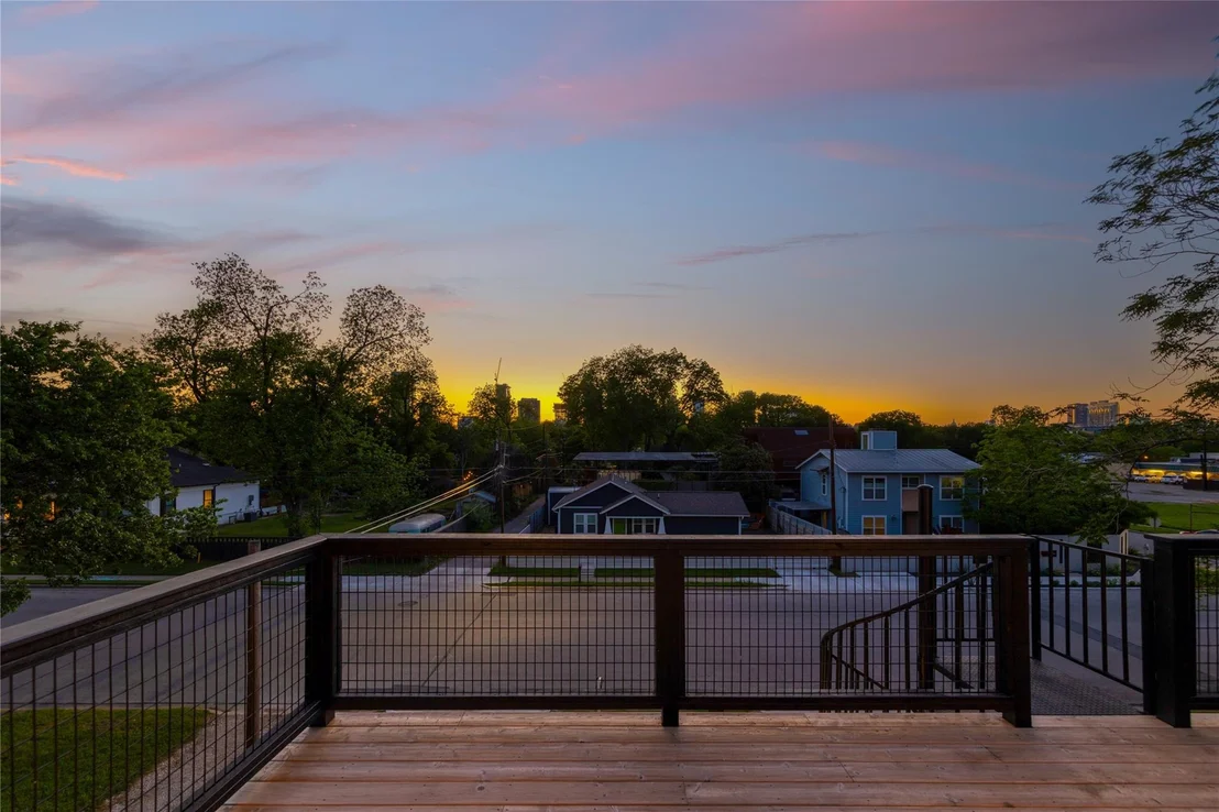 Photo of 87 Chalmers Ave
