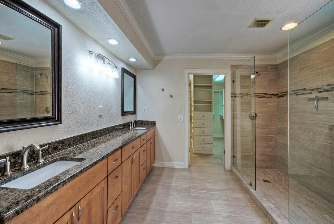 Photo of 10806 Olympia Fields LOOP
