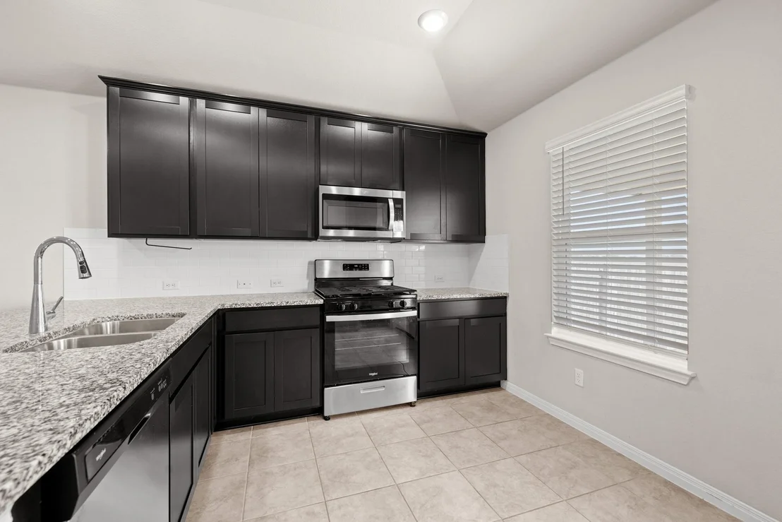 Photo of 200 Longmount CV