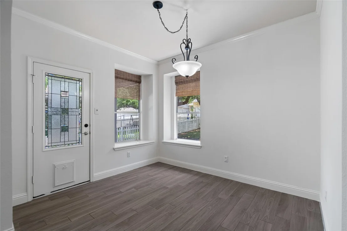 Photo of 1102 Peyton PL