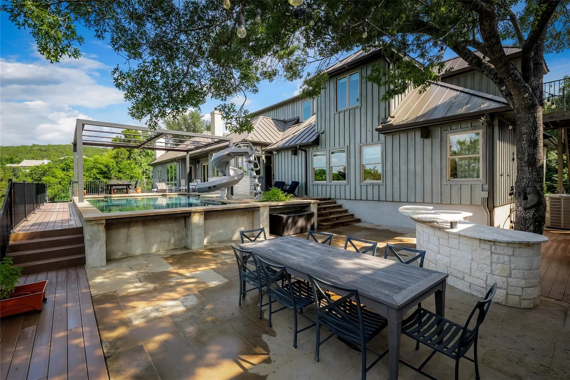 Photo of 5 Clarendon LN