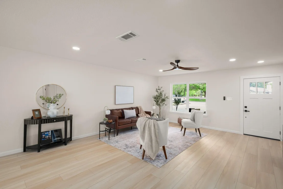 Photo of 1404 Robb LN