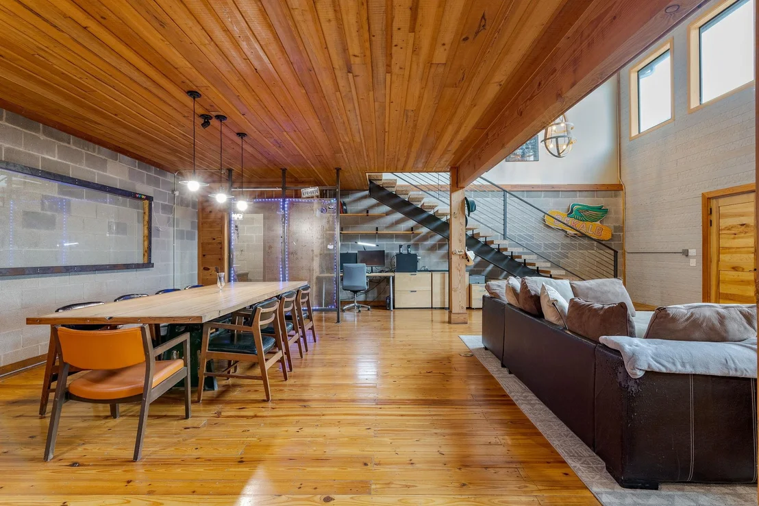 Photo of 10104 Vassar RD