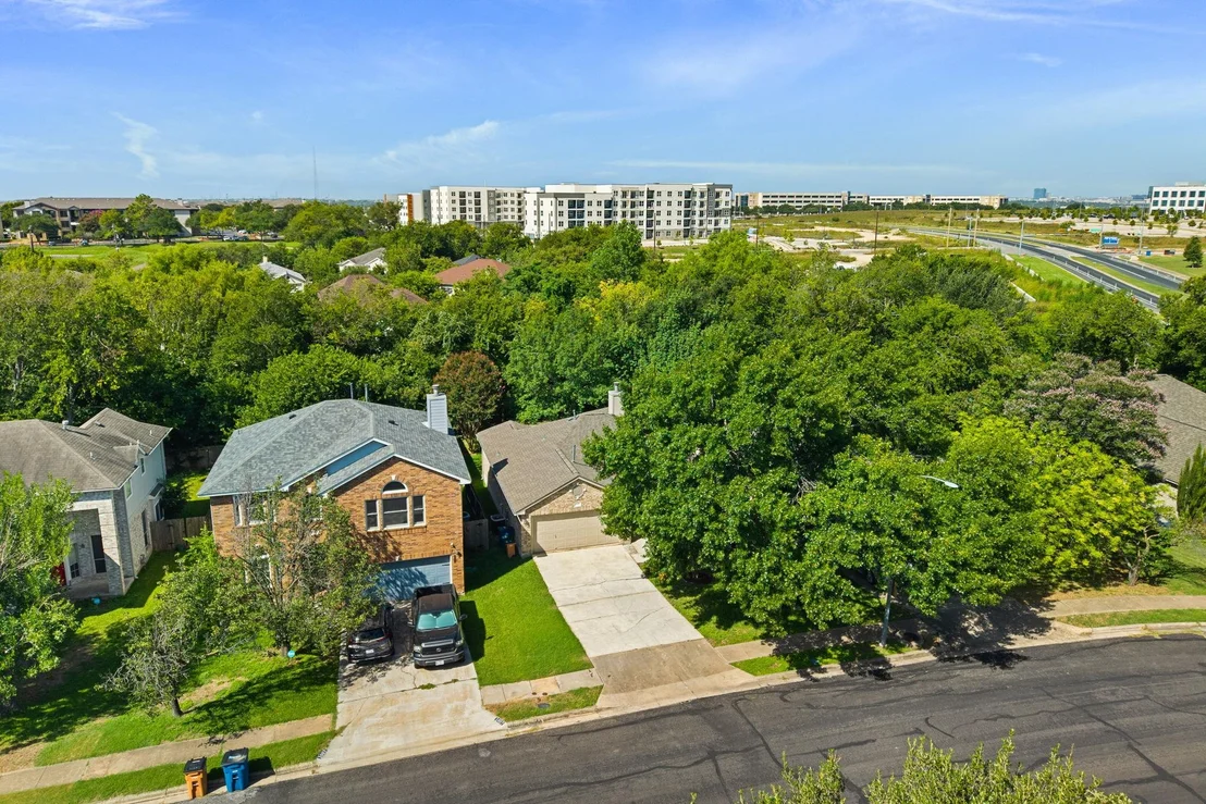 Photo of 1005 Briargate DR