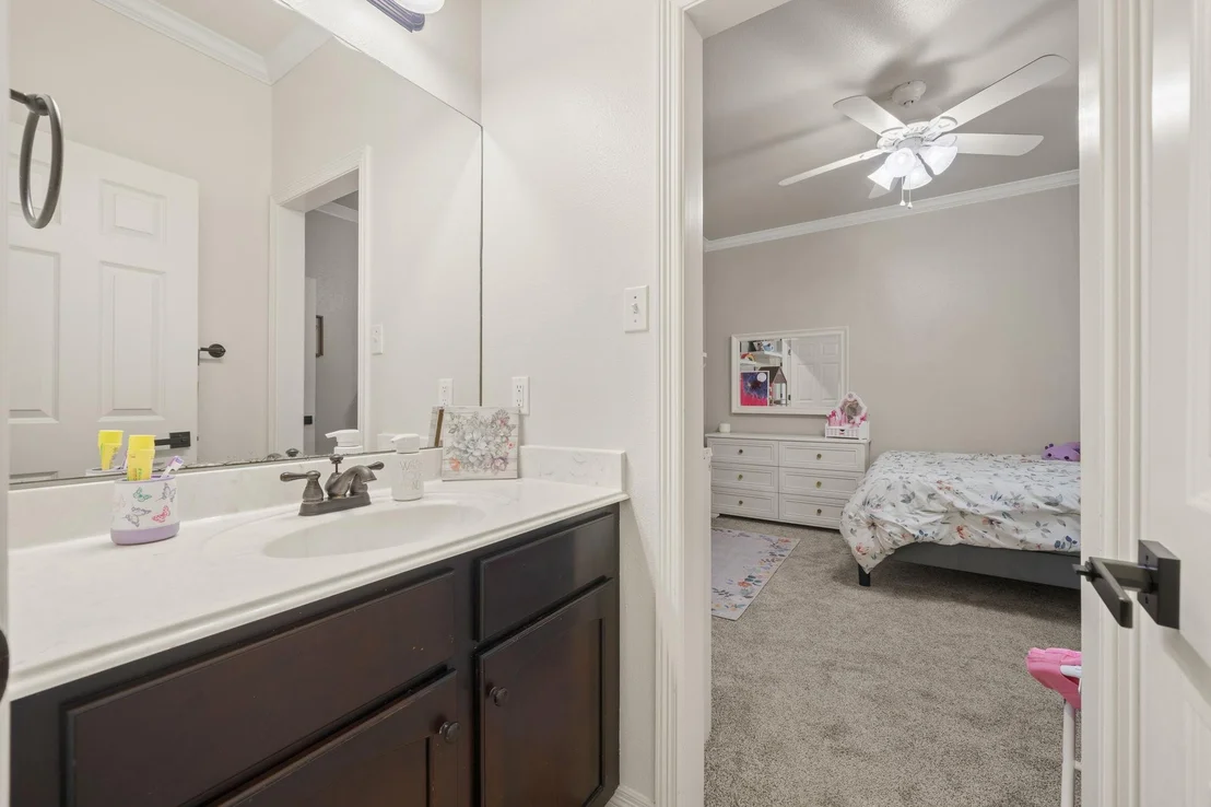 Photo of 239 Eagle Landing DR