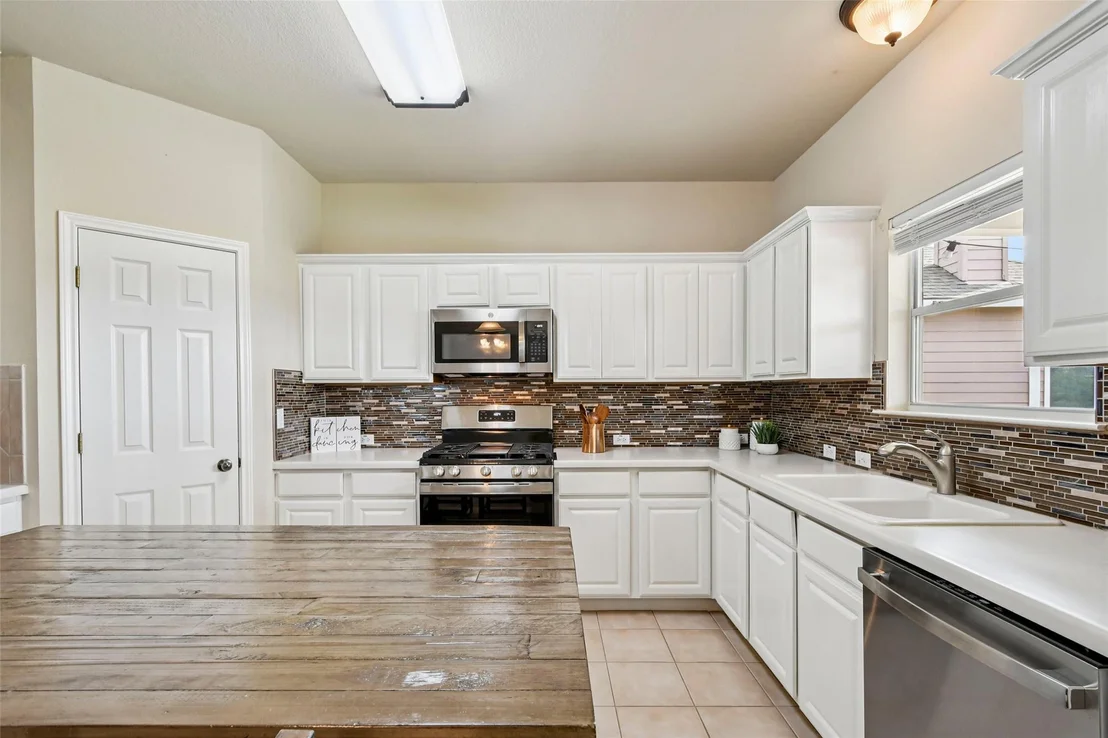 Photo of 410 Rosedale BLVD