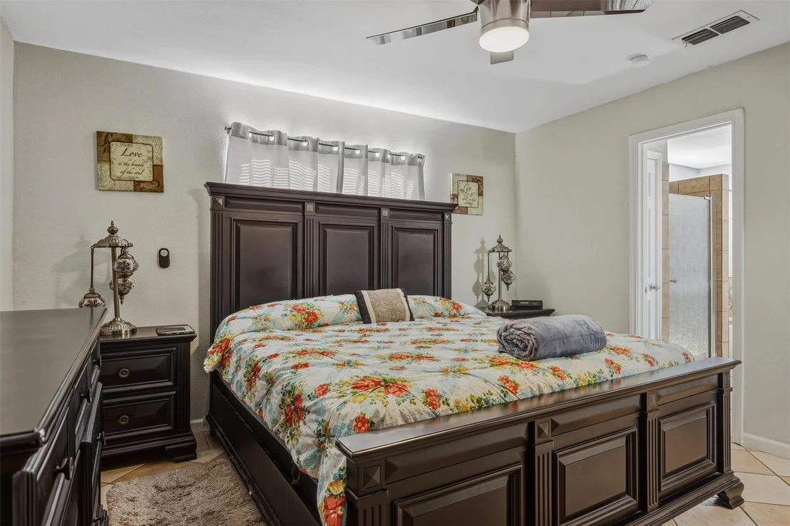 Photo of 2401 Smith Branch BLVD