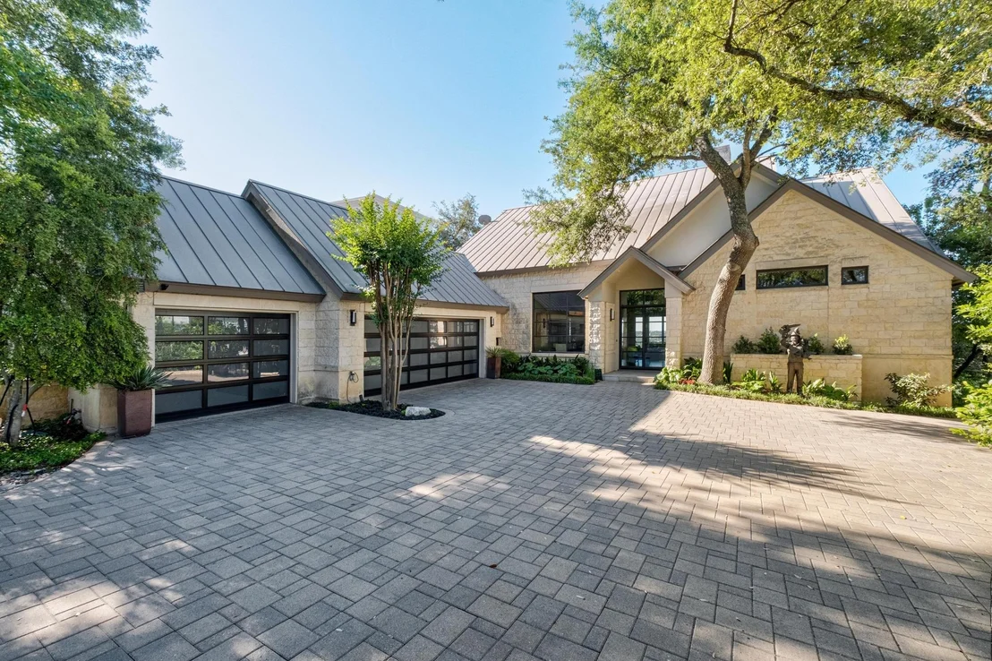 Photo of 6605 W Courtyard DR