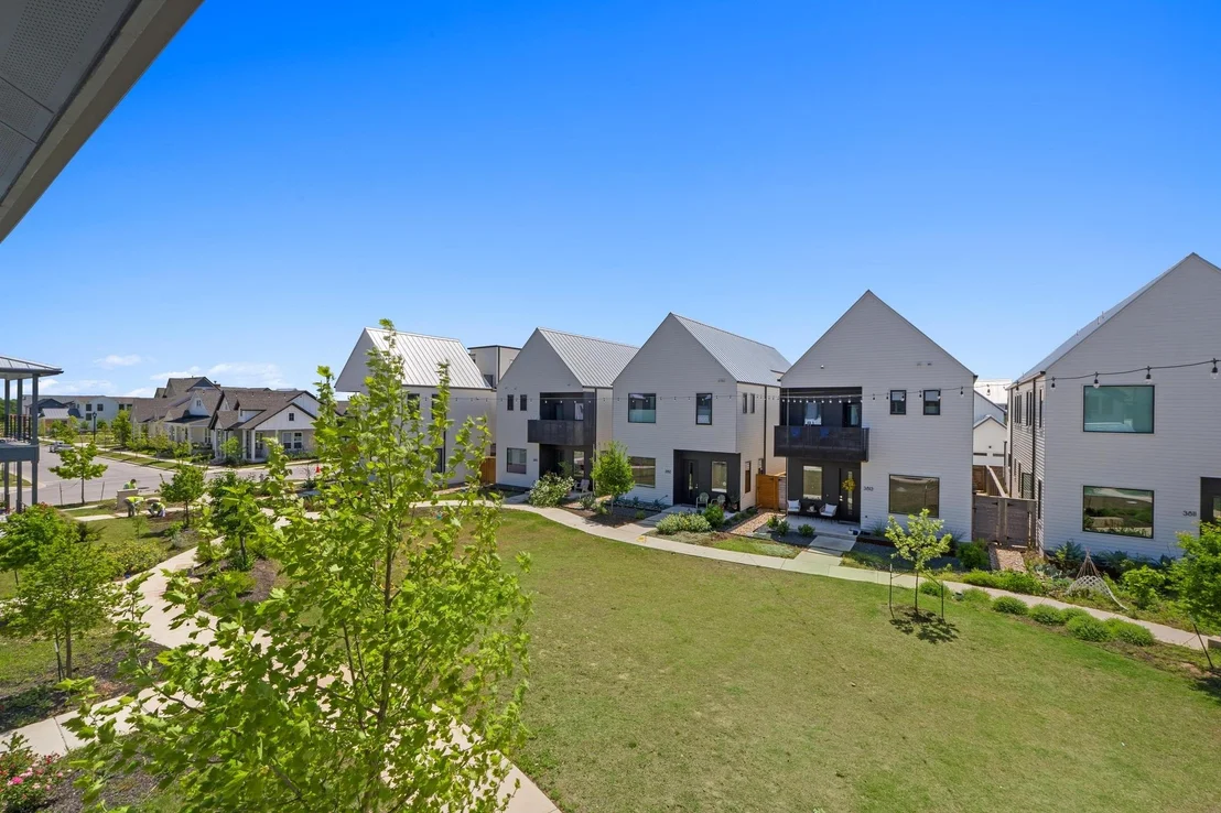 Photo of 3905 Taniguchi ST