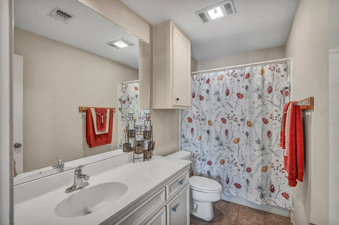 Photo of Unit 7 at 307 Crestview