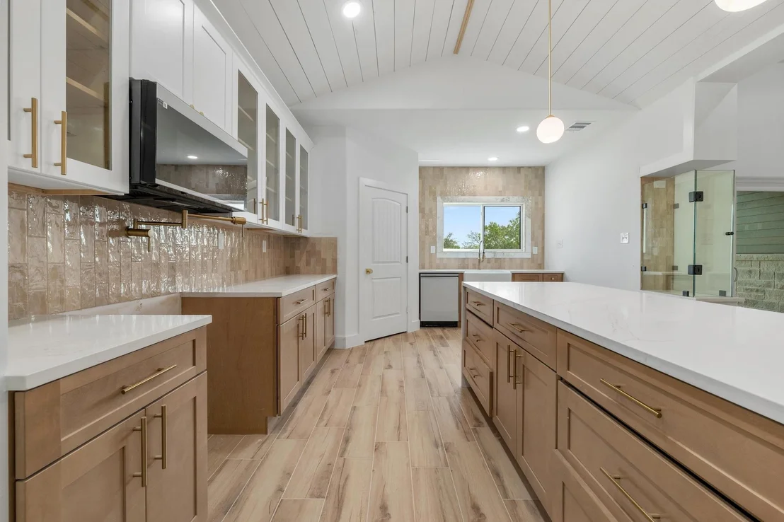Photo of 420 Bedford DR