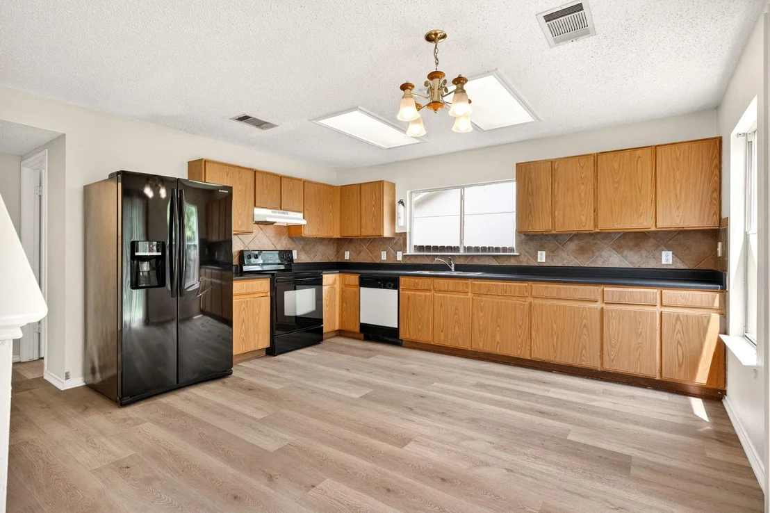Photo of 3101 Settlement DR
