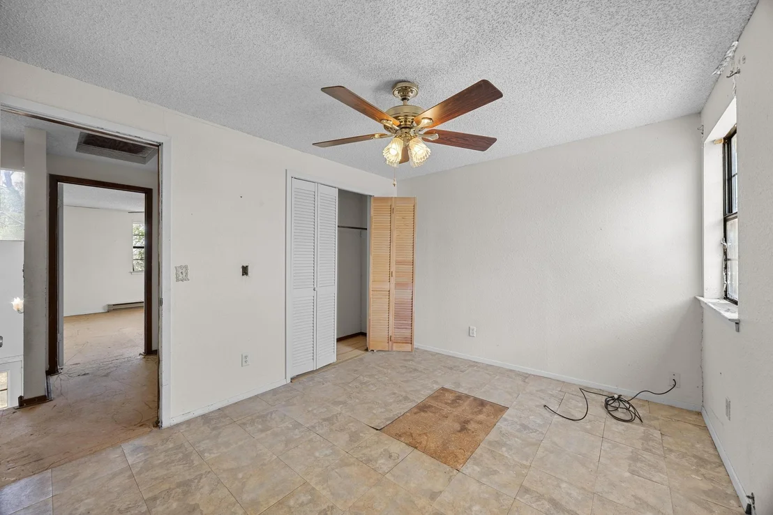 Photo of 1201 Green Acres