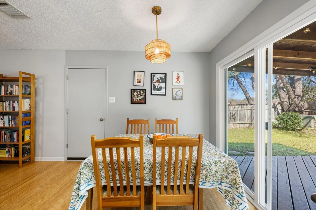 Photo of 716 Wales WAY