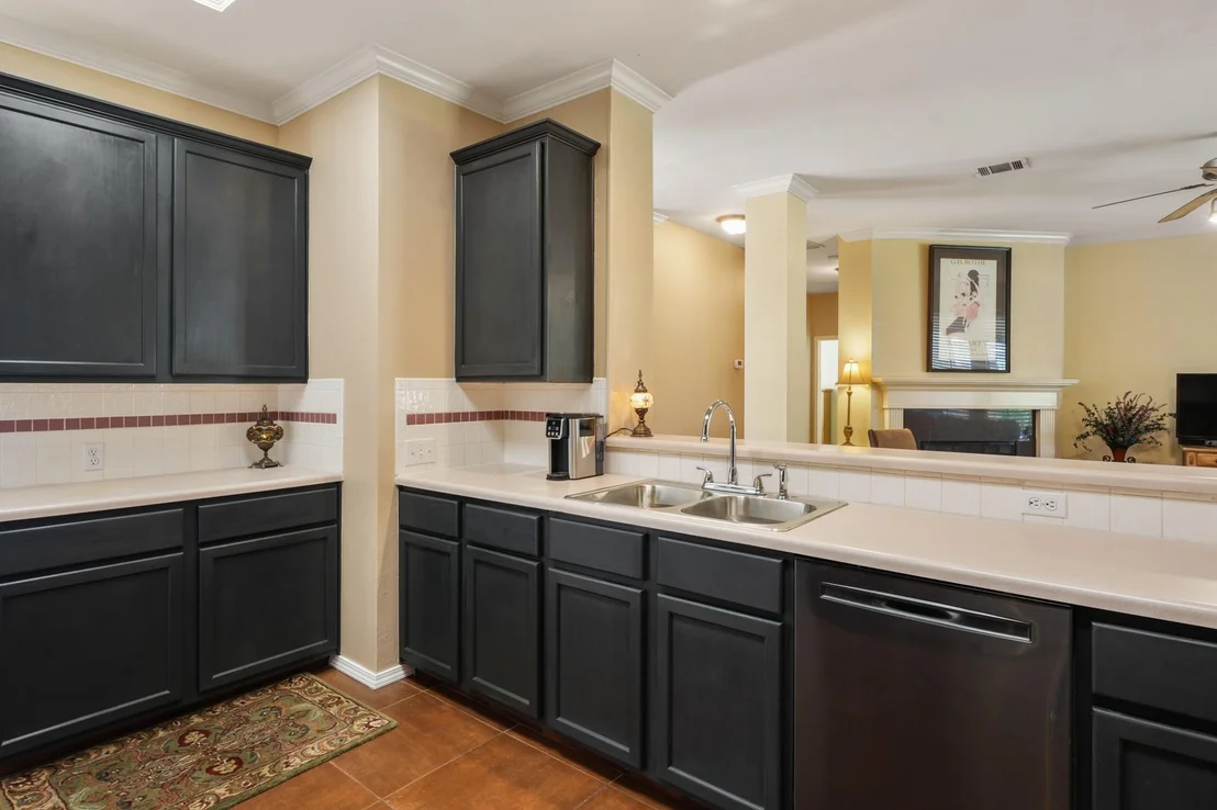 Photo of 1028 Thackeray LN