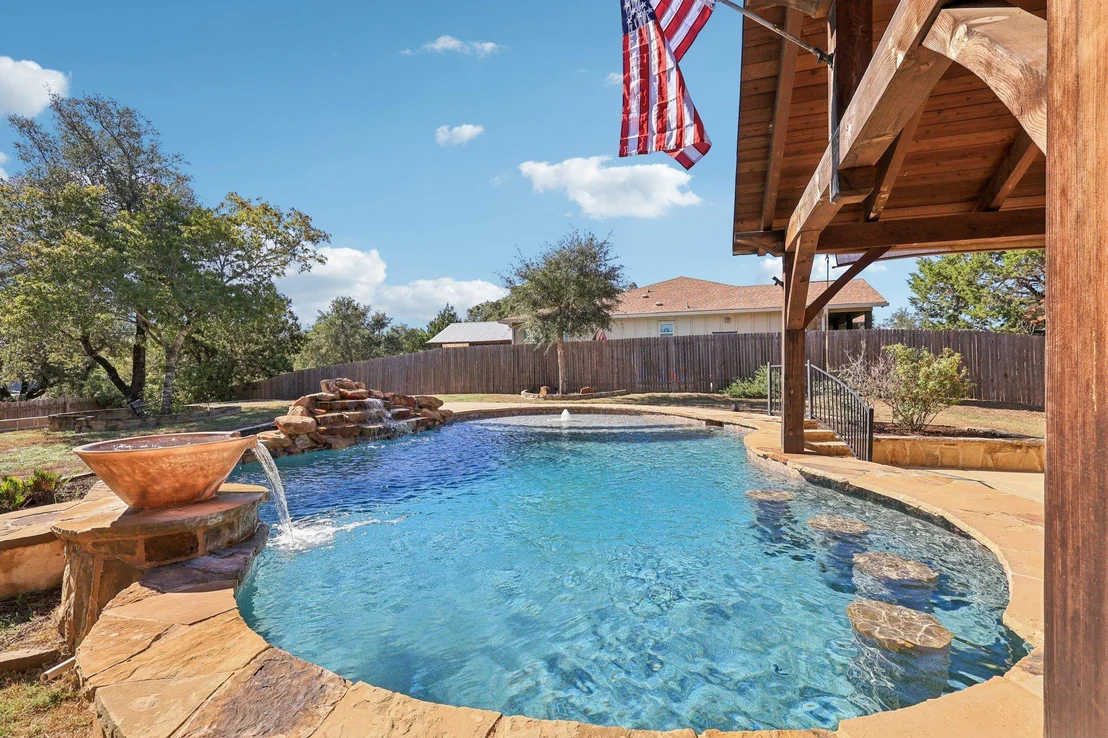 Photo of 840 Scenic CIR