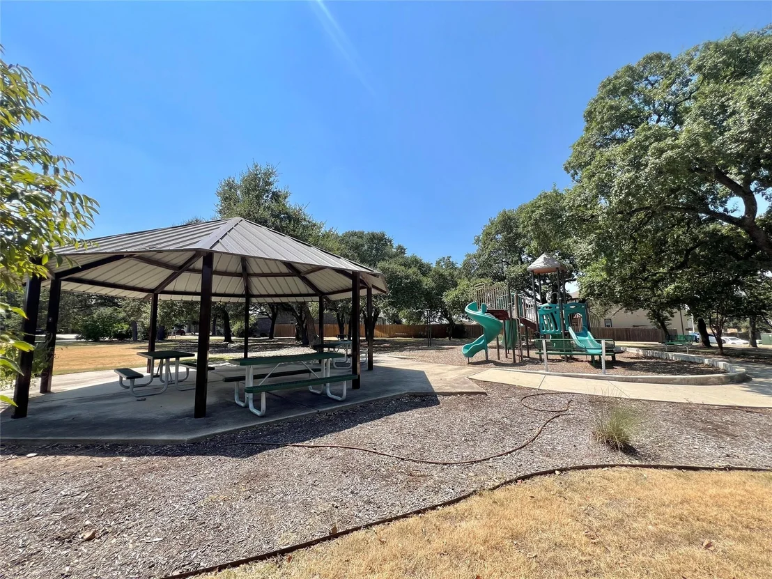 Photo of 504 Sheepshank DR