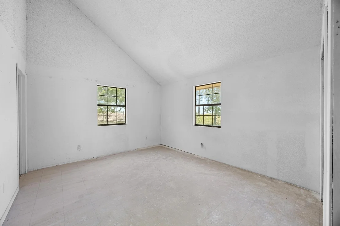 Photo of 1201 Green Acres