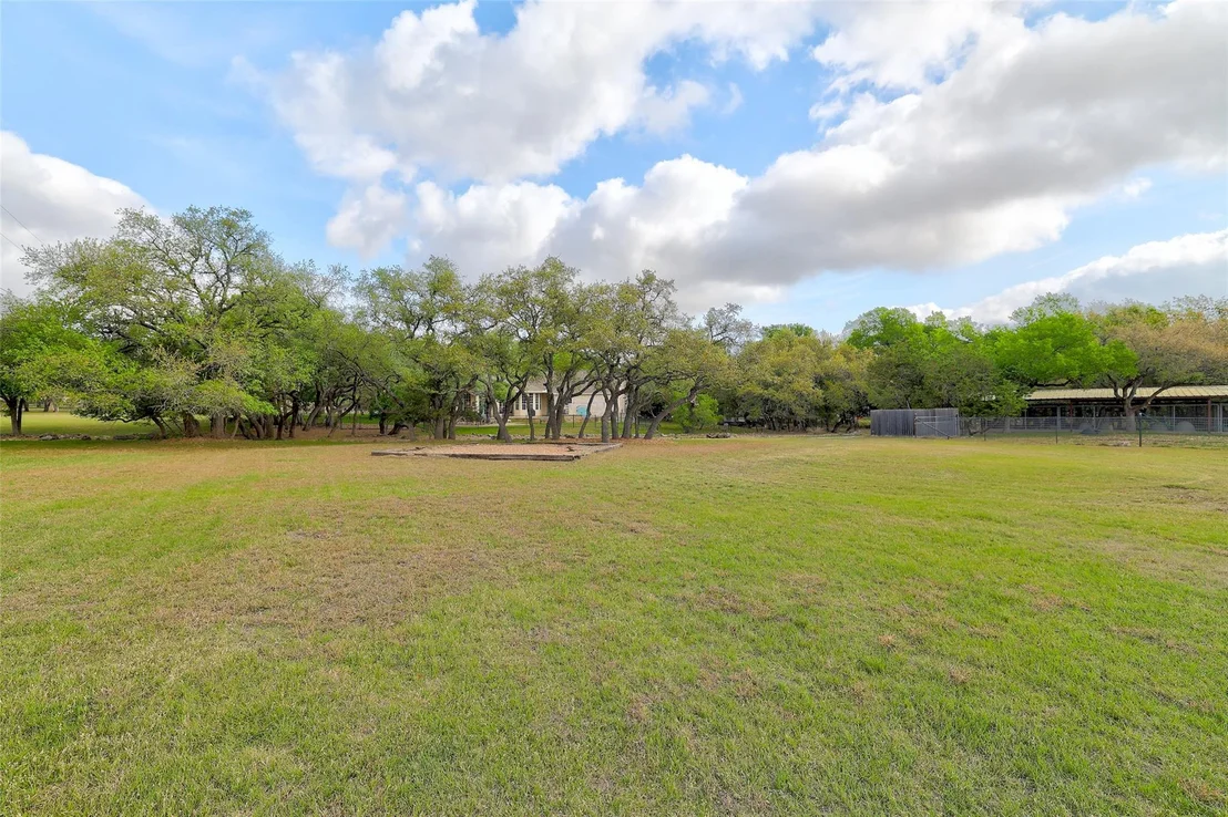 Photo of 426 Logan Ranch RD