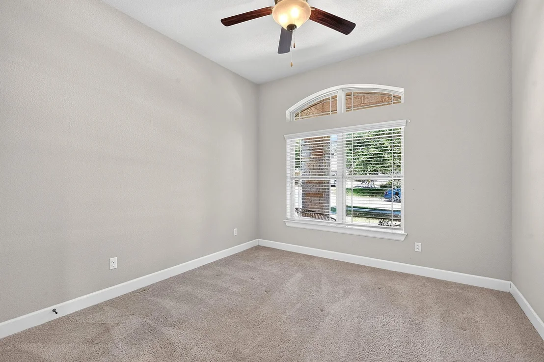 Photo of 266 Merion DR