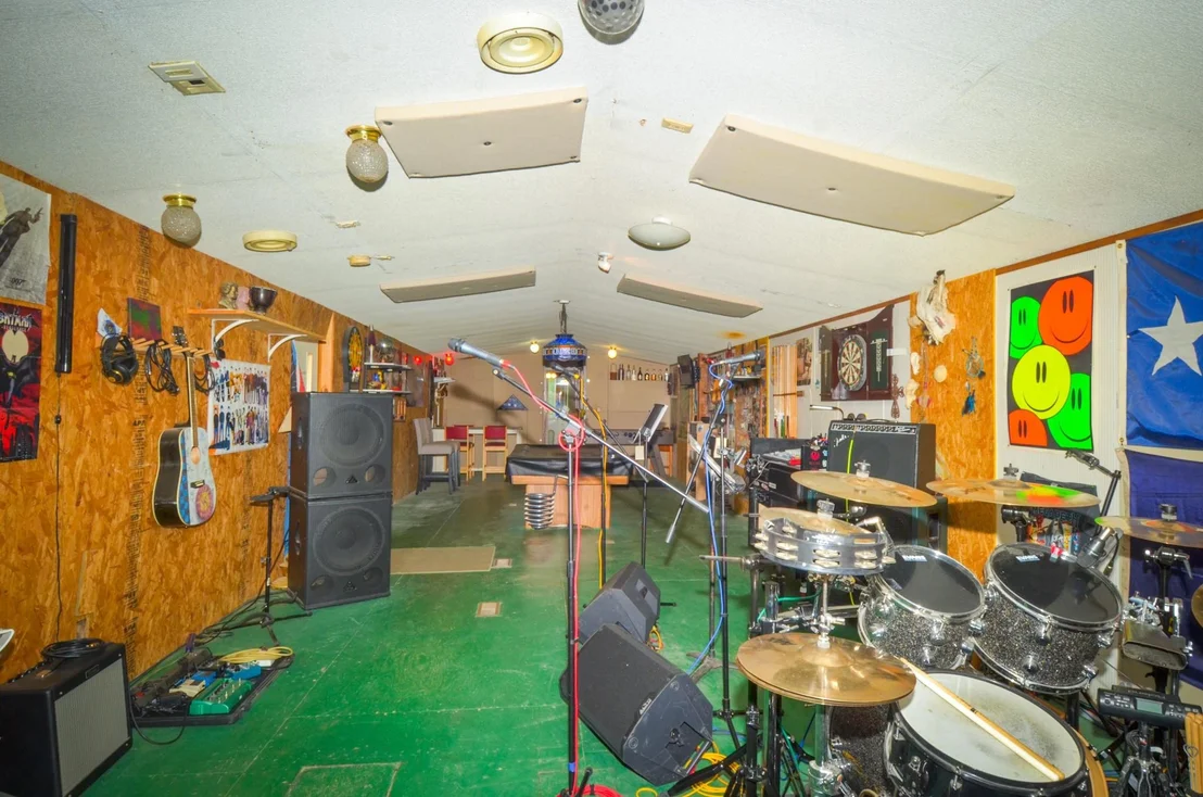 Photo of 319 RIVER RD