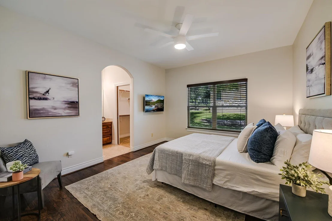Photo of 524 Highland Spring LN