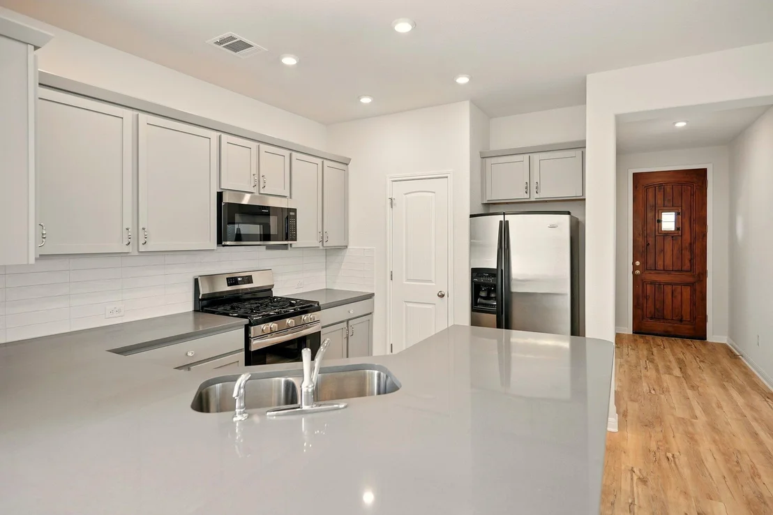 Photo of 210 Weaver LN