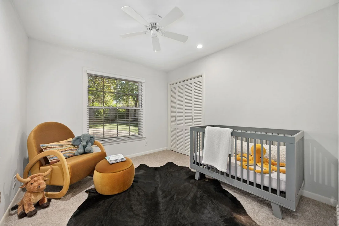 Photo of 5807 Fairlane DR