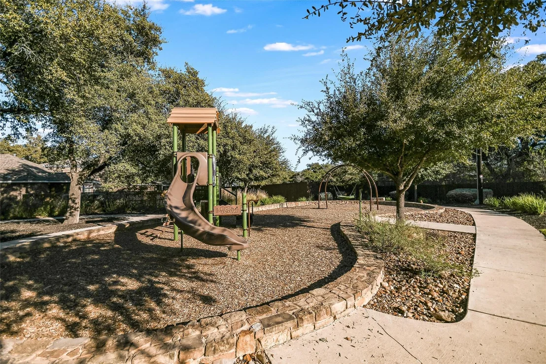 Photo of 1313 Itzel BND