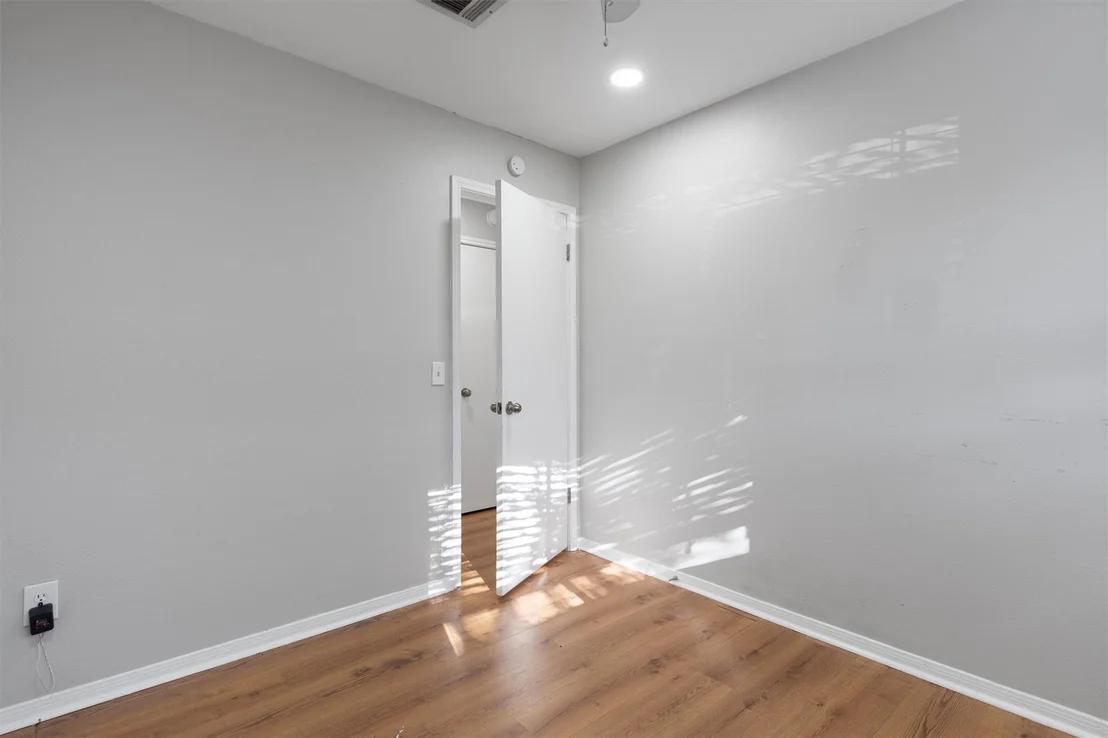 Photo of 1000 Deer Grove DR