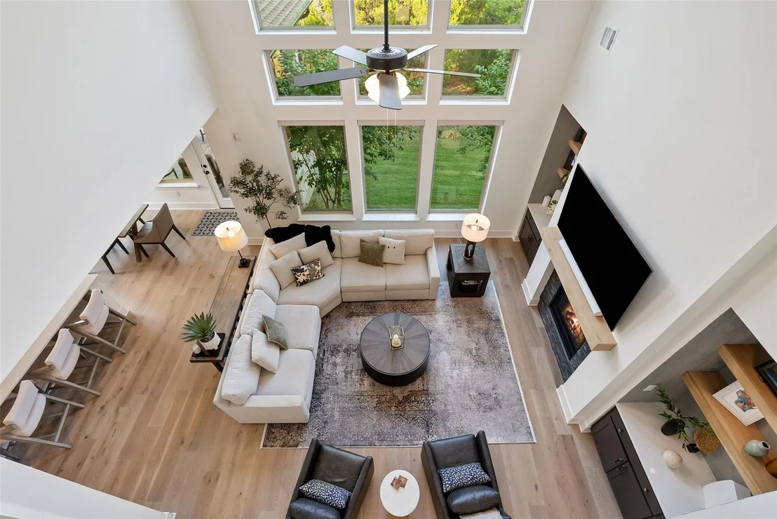 Photo of 721 Rawson BND
