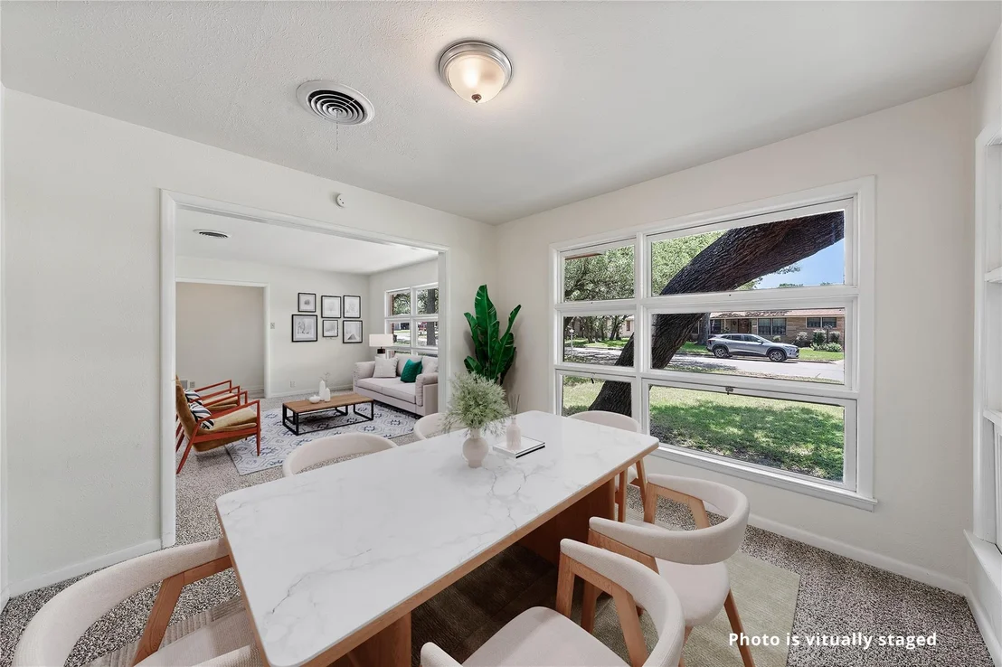 Photo of 2904 W Avenue R