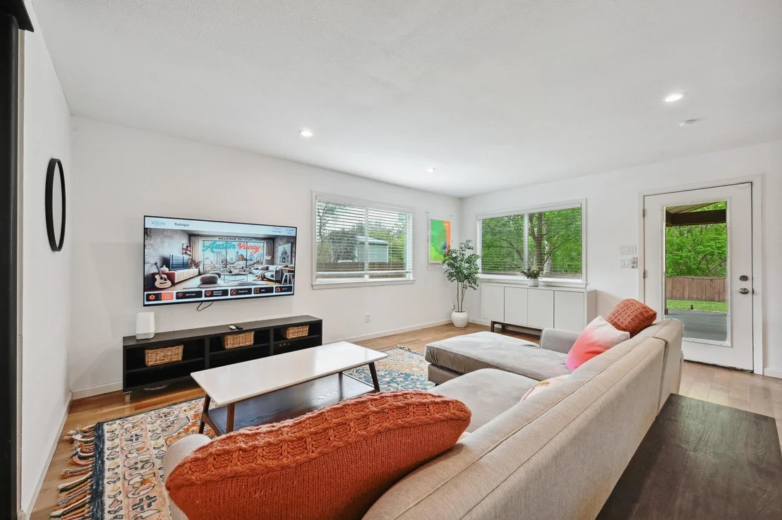 Photo of 2301 Trafalgar DR