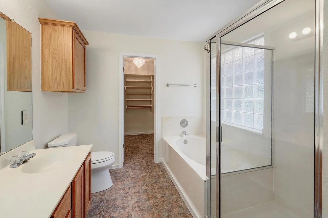 Photo of 700 Horizon TRL