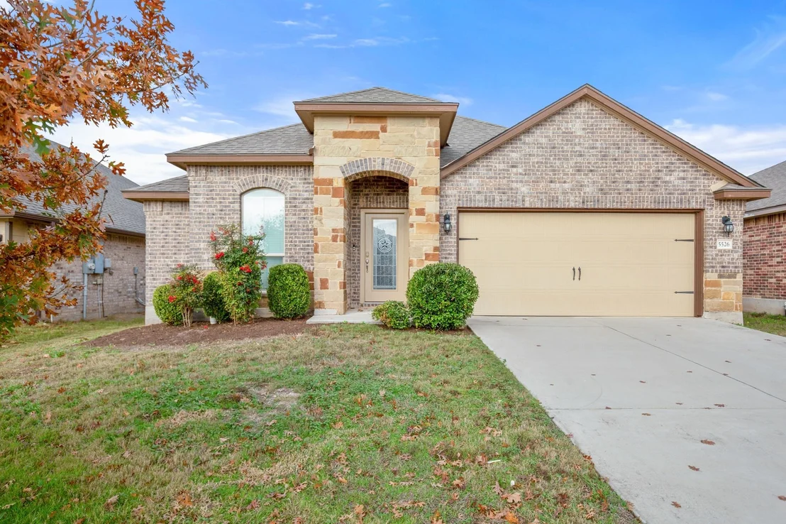 Photo of 5526 Perdita DR