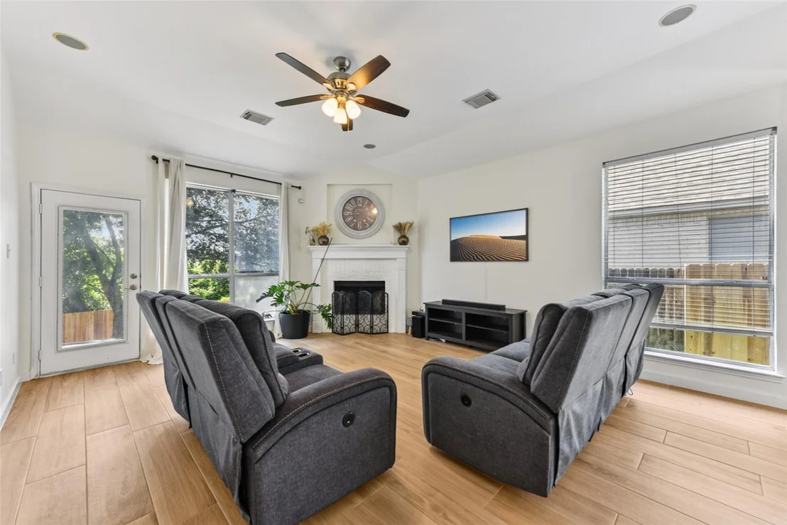 Photo of 1913 Maize Bend DR
