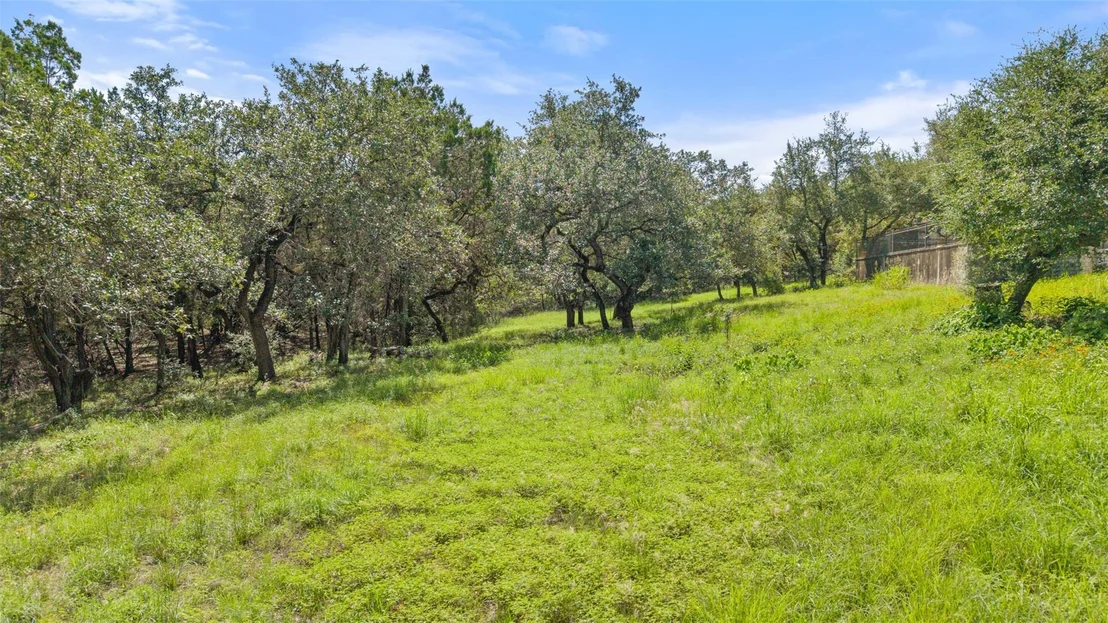 Photo of 604 N River Hills RD