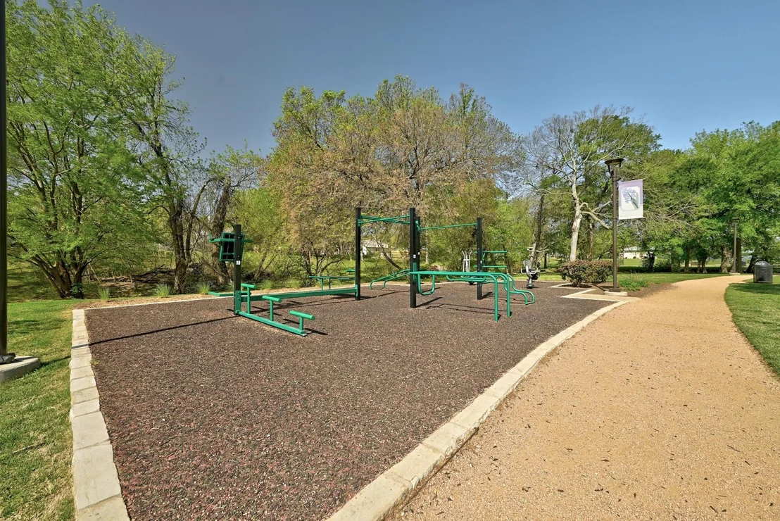Photo of 102 Chandler Pointe LOOP