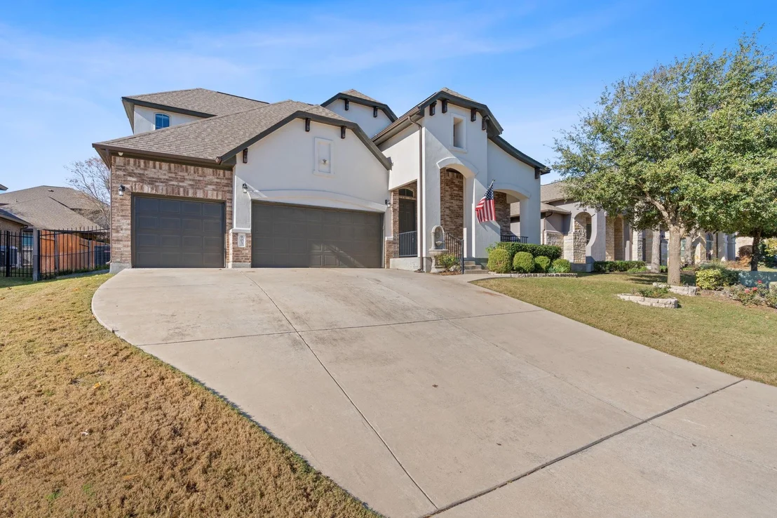 Photo of 903 Copper Lake RD